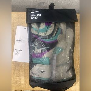 Nike GK Vapor Grip 3 ACC Soccer Goalkeeper Gloves Unisex FB2999-010 Size 8
